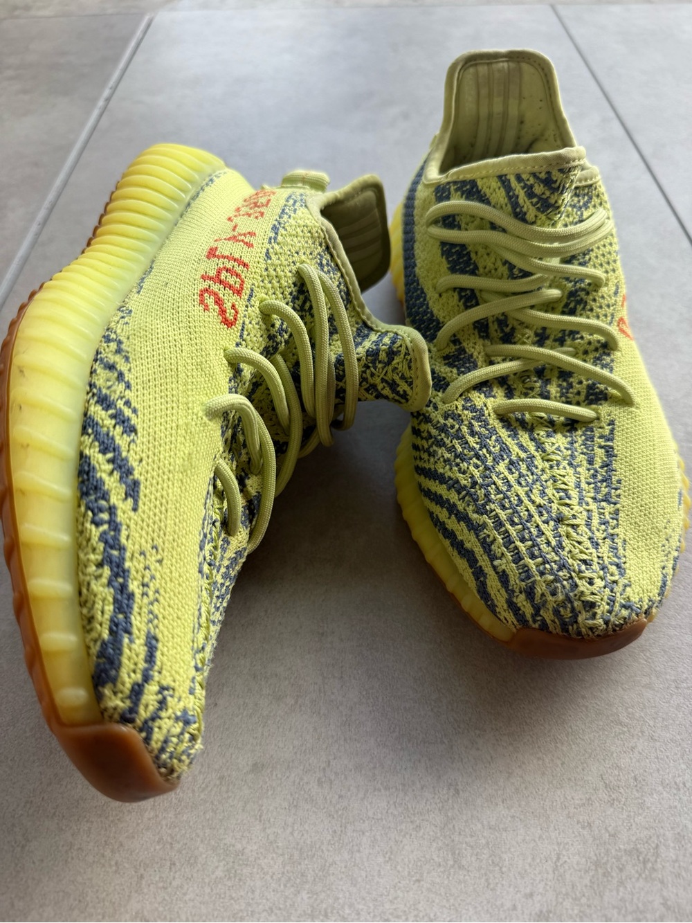 ADIDAS YEEZY BOOST 350 V2 SEMI FROZEN YELLOW YEBRA B37572 SZ 8 ZEBRA 700 550